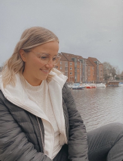 Nachhilfelehrer Nachhilfelehrer